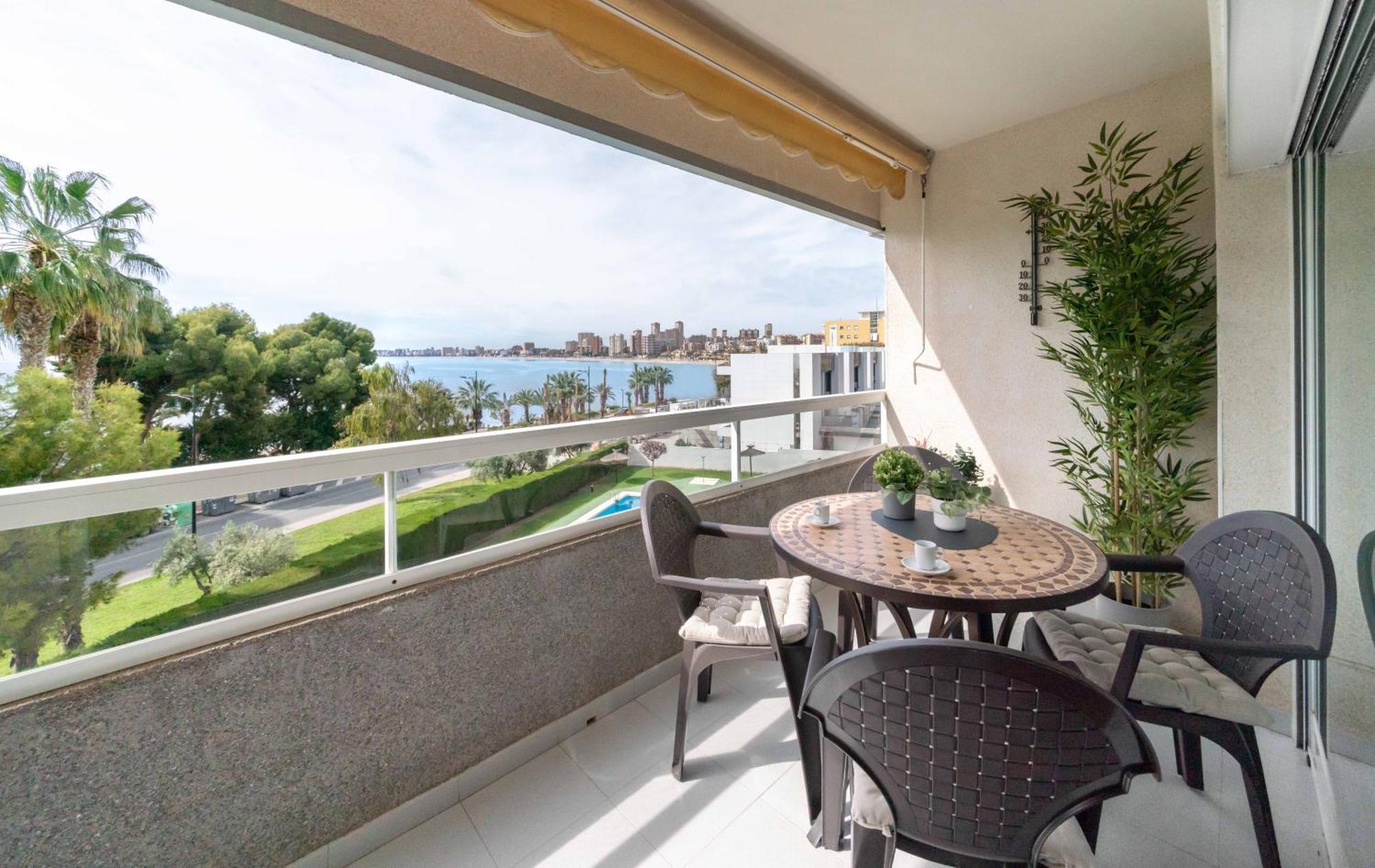 אל קאמפיו B L U E: Muchavista Sea View Apartment מראה חיצוני תמונה