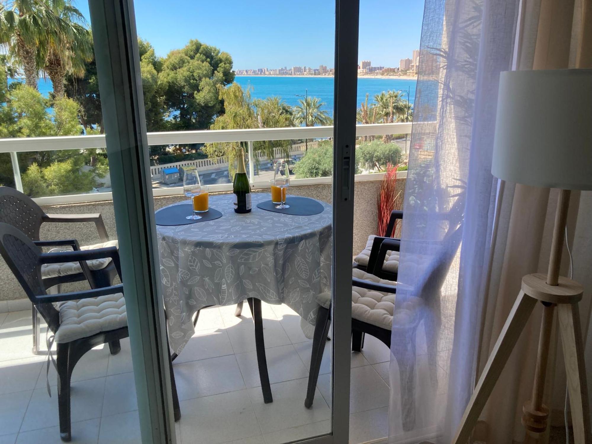 אל קאמפיו B L U E: Muchavista Sea View Apartment מראה חיצוני תמונה