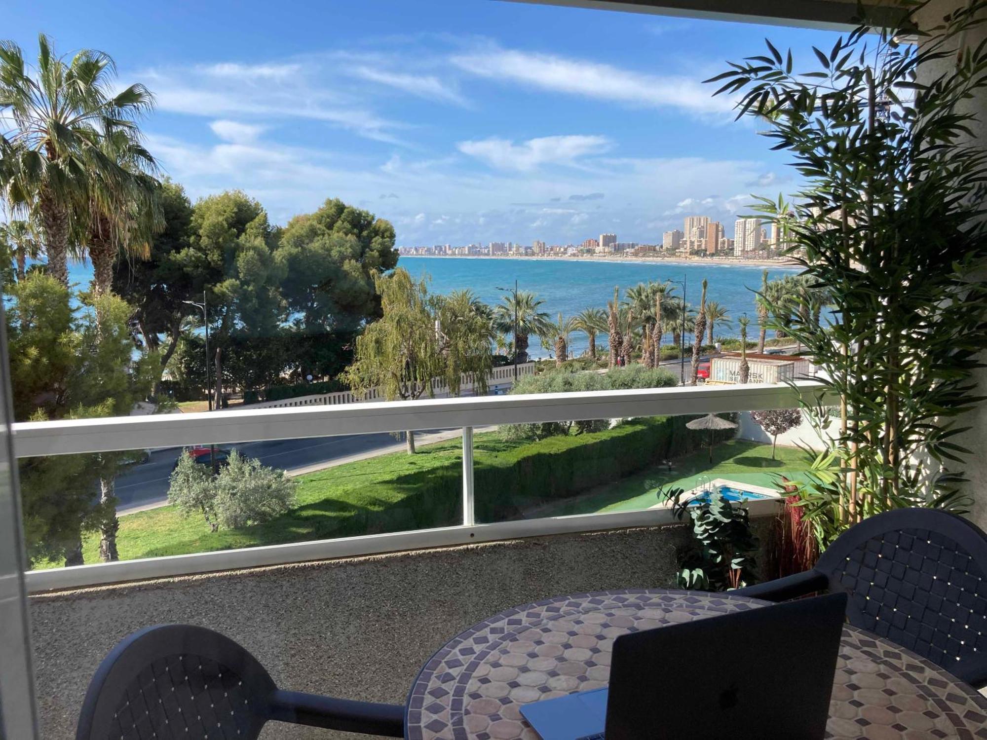 אל קאמפיו B L U E: Muchavista Sea View Apartment מראה חיצוני תמונה